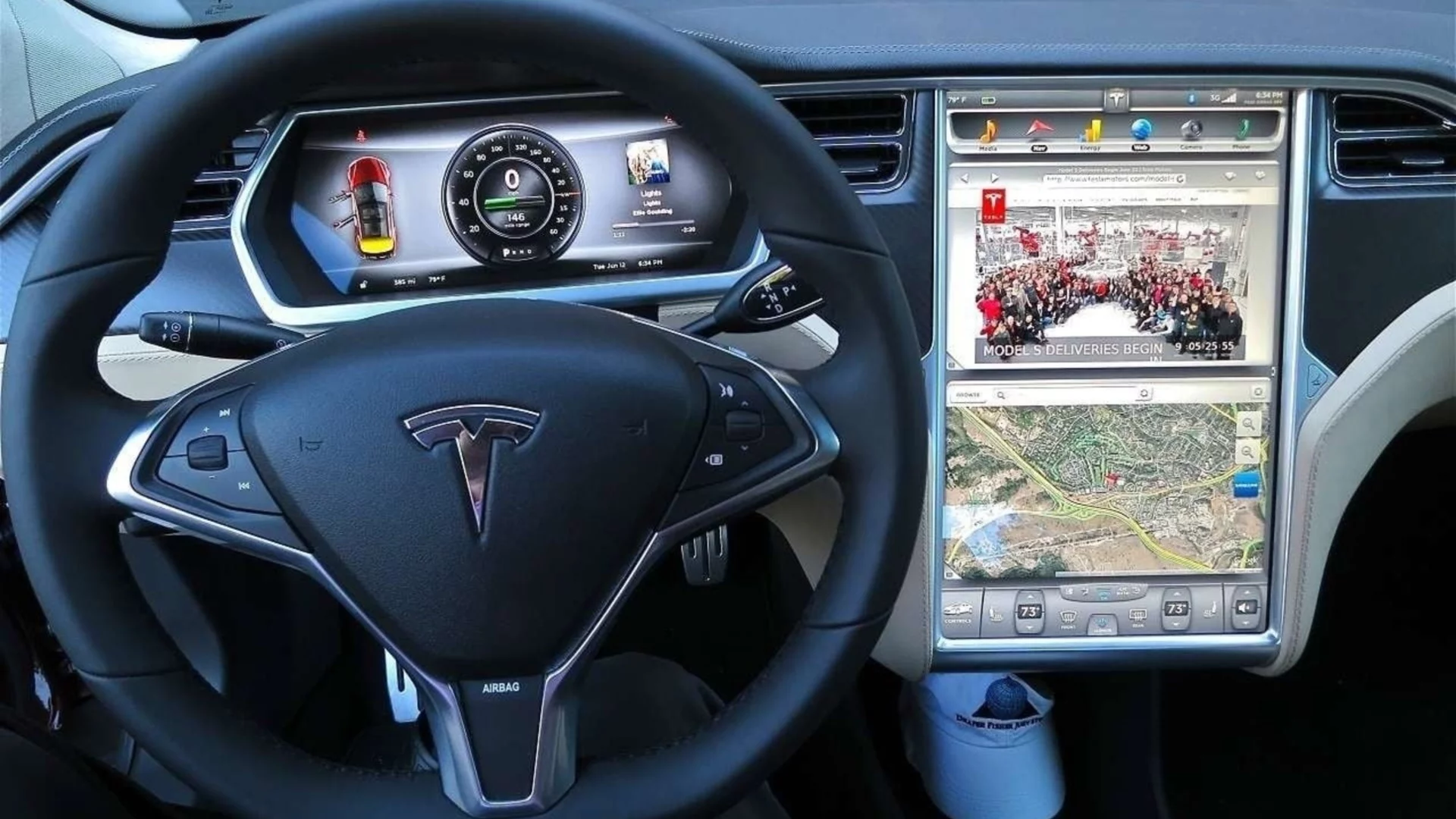 Тъчскрийните разсейват шофьорите много повече от пътя