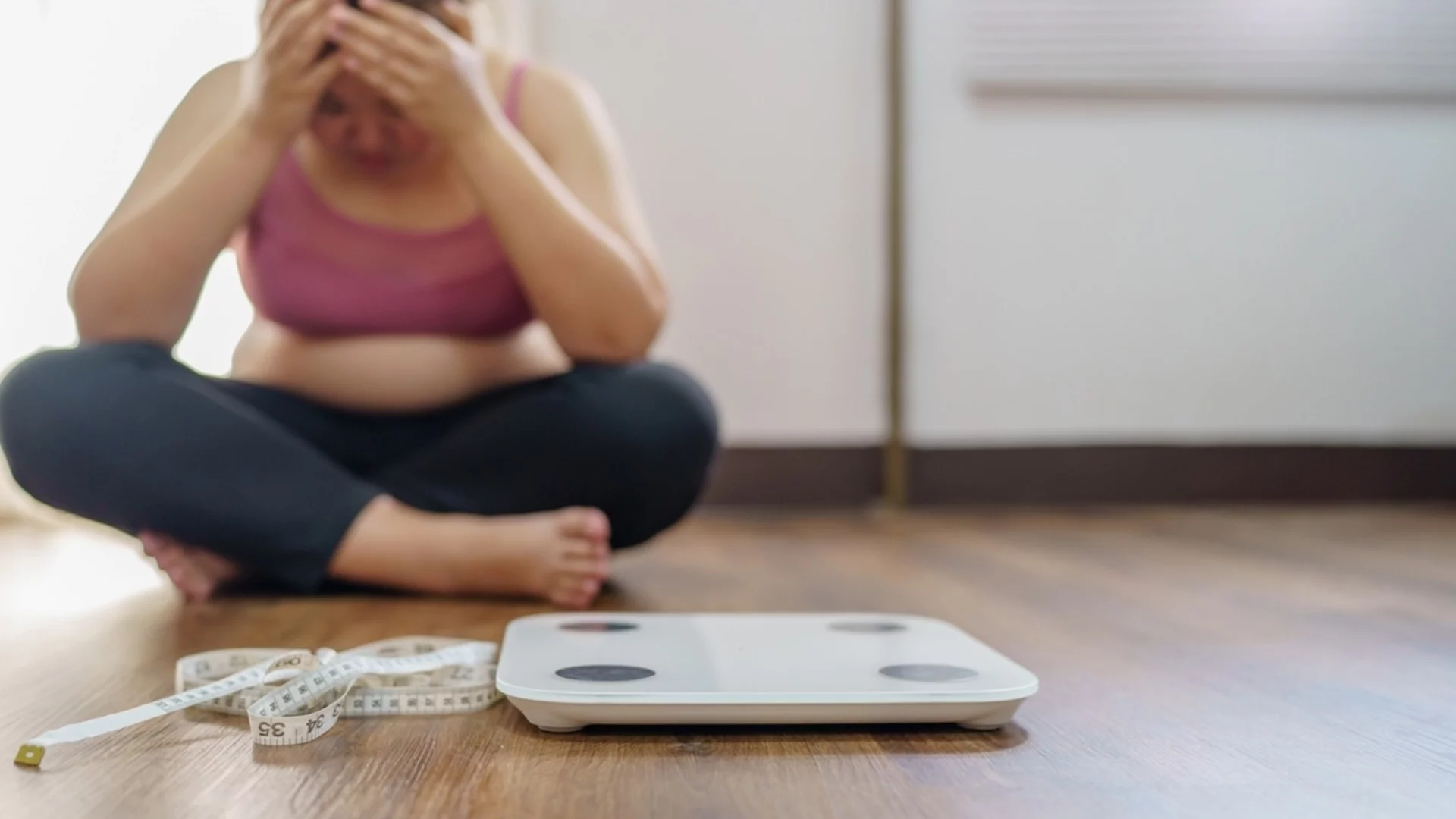 В коя част на деня трябва да се мерите на кантара, за да видите реалното си тегло