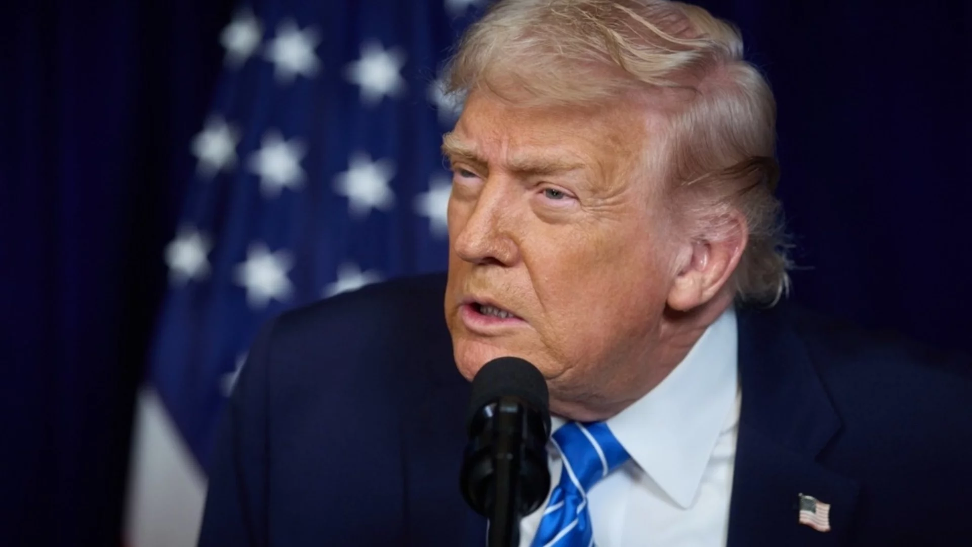 Тръмп се закани "да оправи положението" във Венецуела (ВИДЕО+СНИМКА)