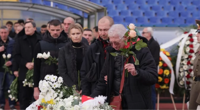 Героите от САЩ' 94 изпратиха Димитър Пенев с аплодисменти (ВИДЕО)