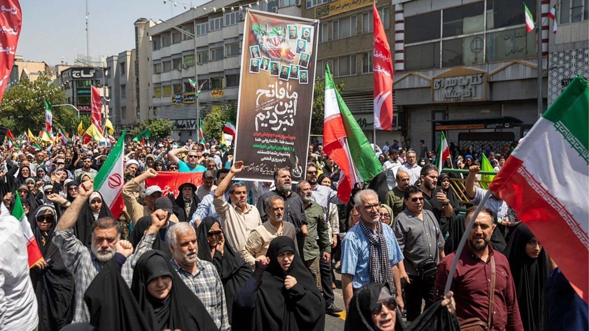 Тръмп надгради заплахата си срещу Иран заради окървавените протести (ВИДЕО)