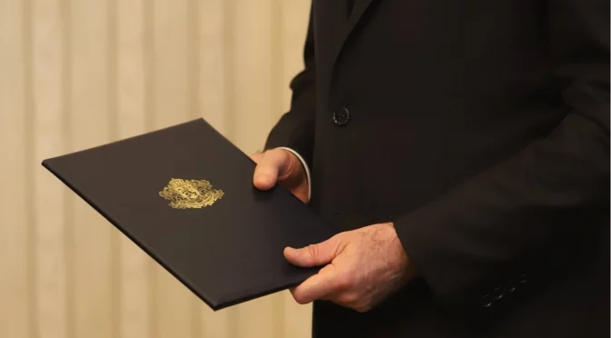 По домовата книга: Омбудсманът каза ще стане ли служебен премиер