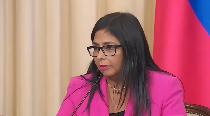 "Тигрицата" на Мадуро: Коя е Делси Родригес?