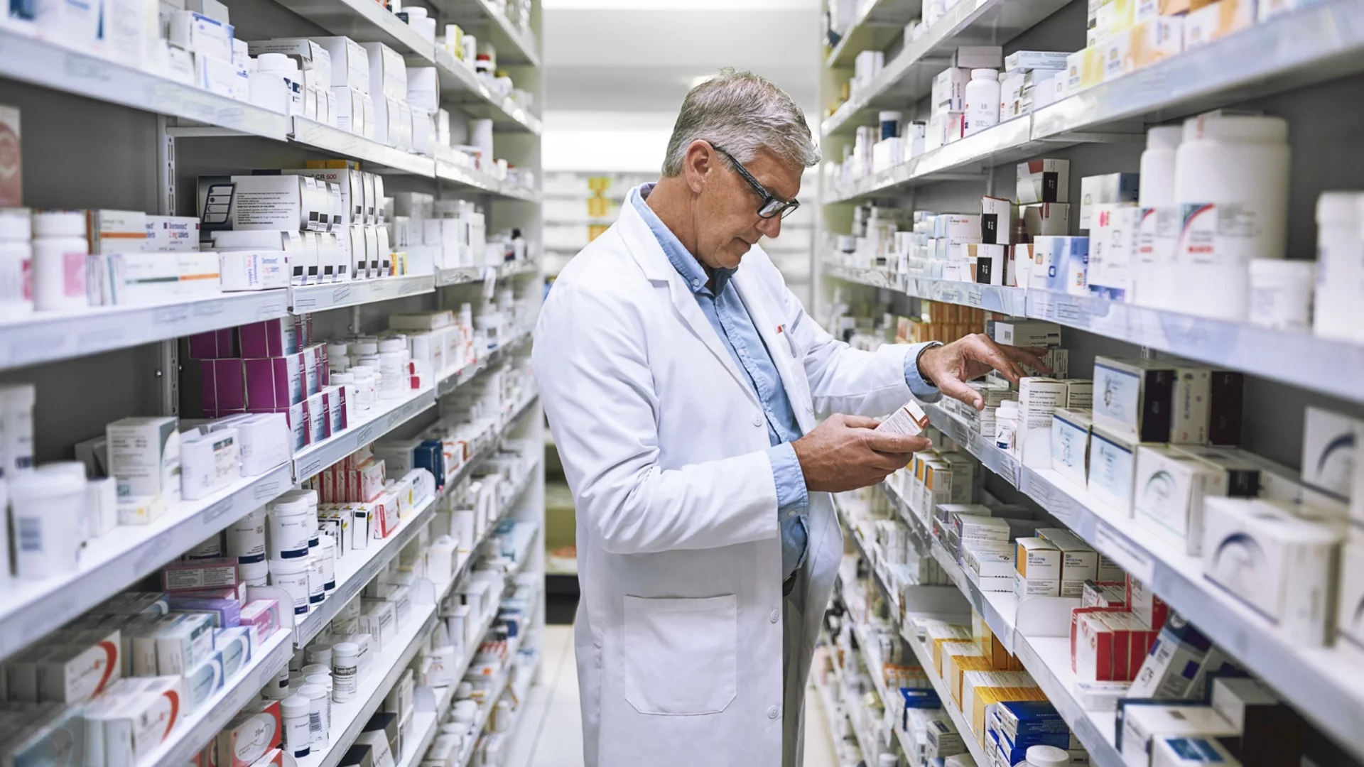 Аптеките: Има оправдано поскъпване, държавата ни тормози с проверки