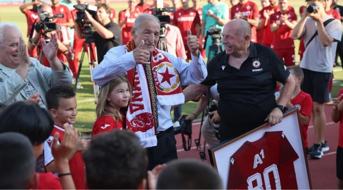 Бай Добри през сълзи: В събота отивах към „Армията“, за да се видя с Димитър Пенев, но той не дойде (ВИДЕО)