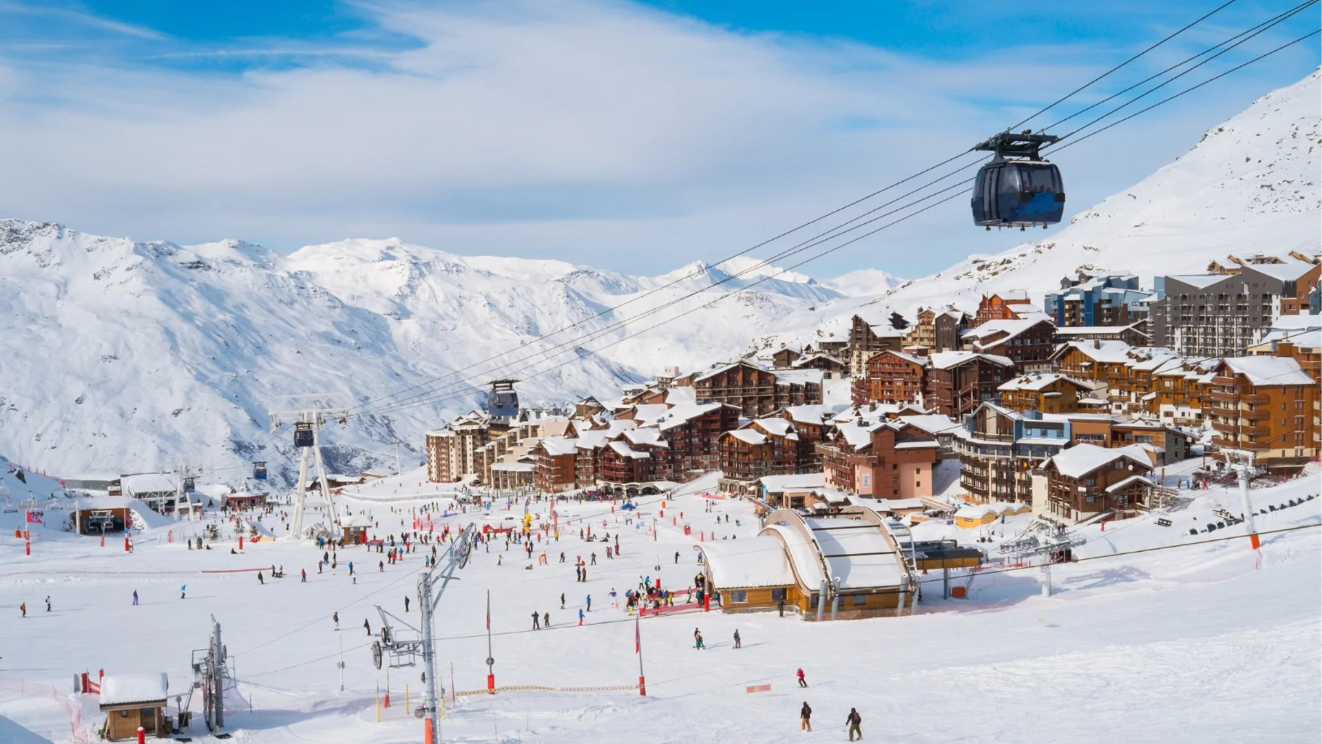 Фаталният бар в Швейцария, пламнал на Нова година, не бил проверяван в последните 5 г.