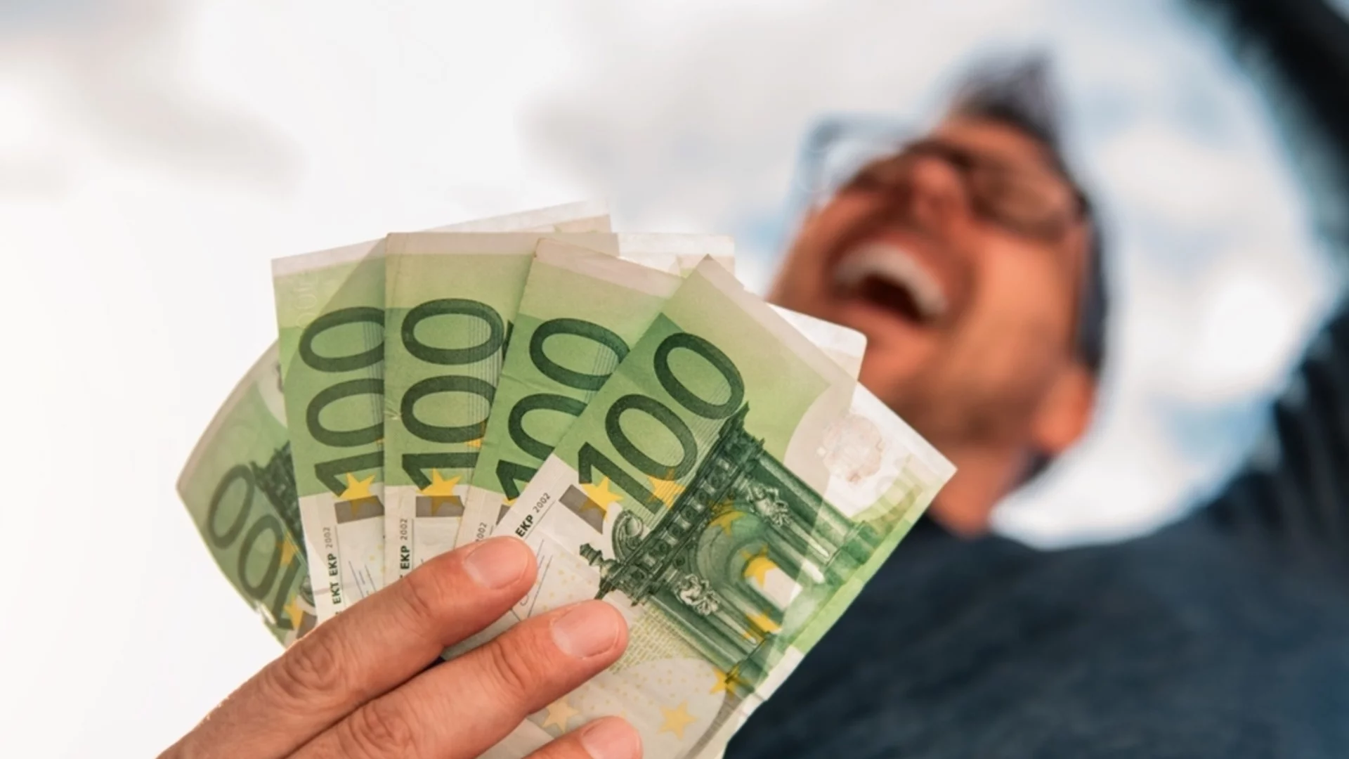 Финансовият късмет през 2026 г. - за четири от зодиите