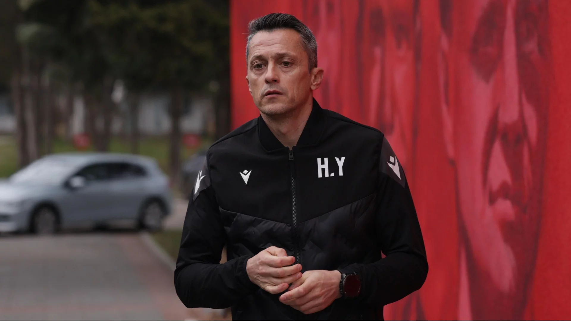 Притеснително или прагматично: В момента треньорът на ЦСКА няма за цел да развива млади български футболисти