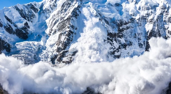 Измерването на лавинната опасност: България има само една станция