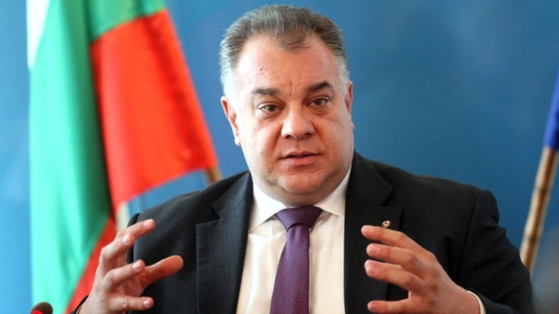 Д-р Мирослав Ненков: Схемите за крадене от държавата са прости, като да вземеш близалка от устата на дете