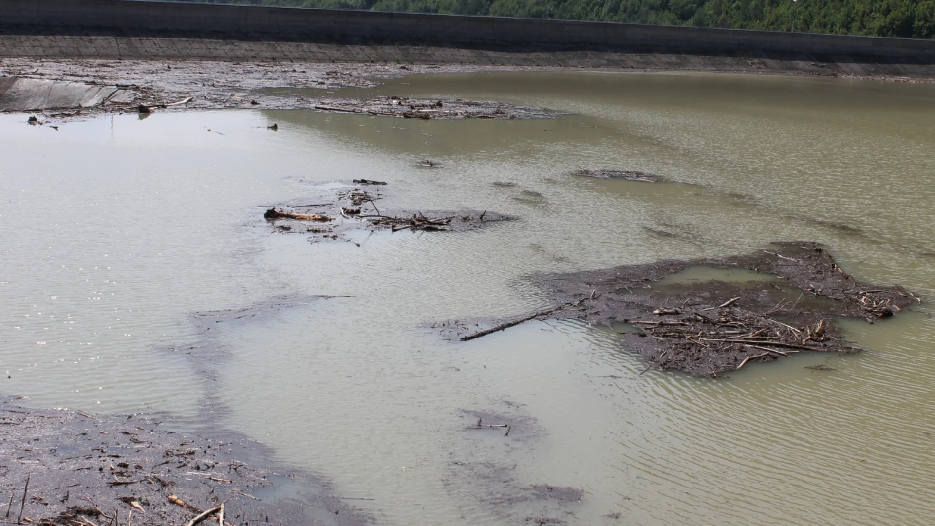 МОСВ: Създадена е организация за защита на населението заради обилните валежи в Югоизточна България