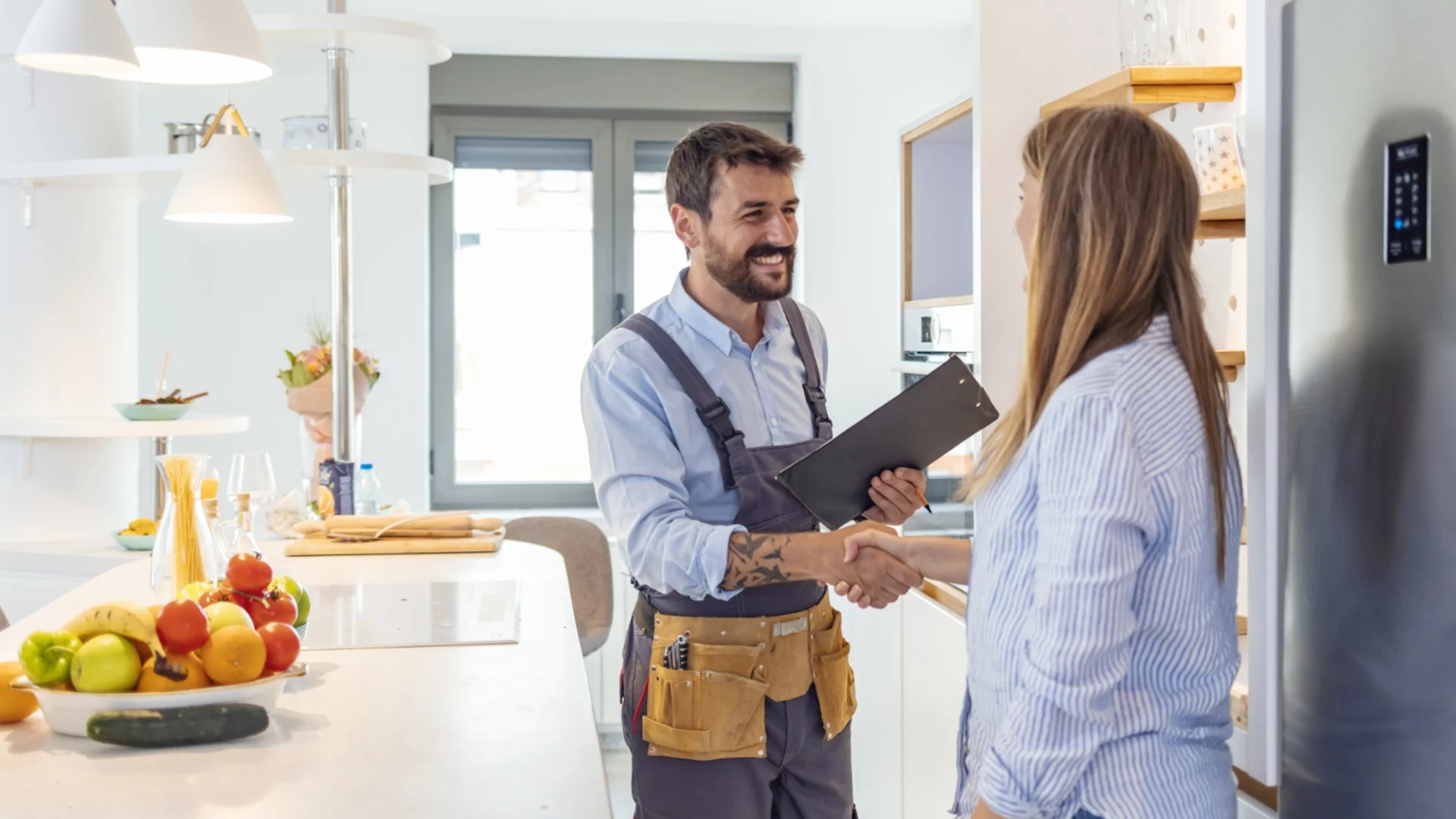 Утре Скорпион, Козирог + още 2 зодии ще говорят много, а ще свършат малко