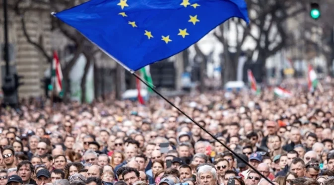 Тежки избори за Орбан. Ще запази ли властта?