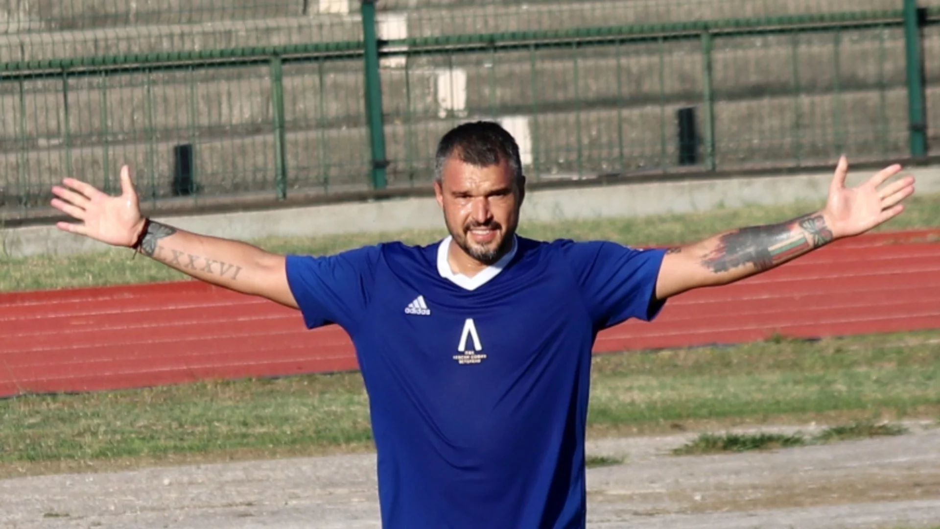 Синовете на Божинов и Кривия стартираха подготовка с емблематичен отбор от Първа лига