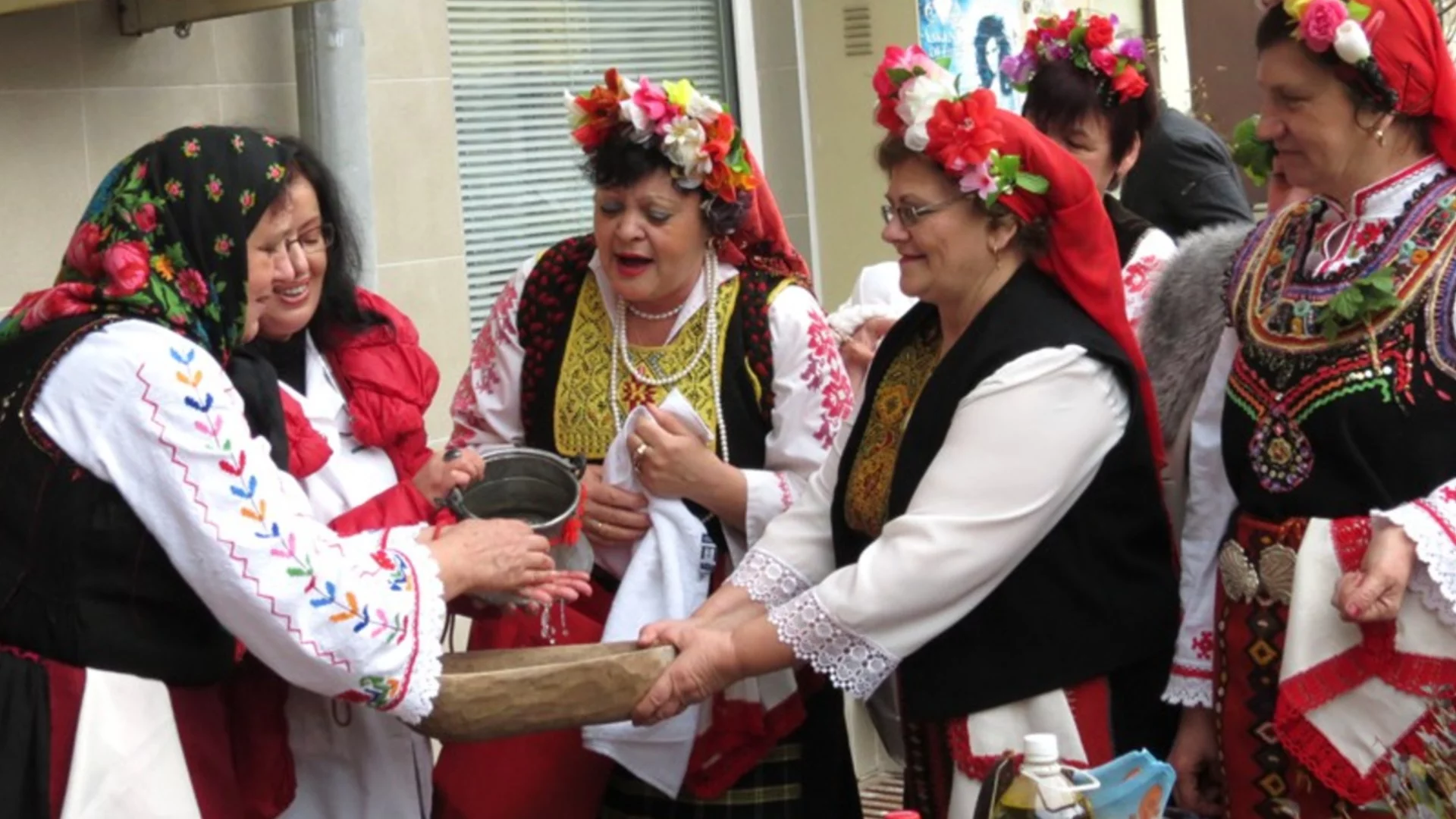 Бабинден 2026: Традиции и обичаи на празника