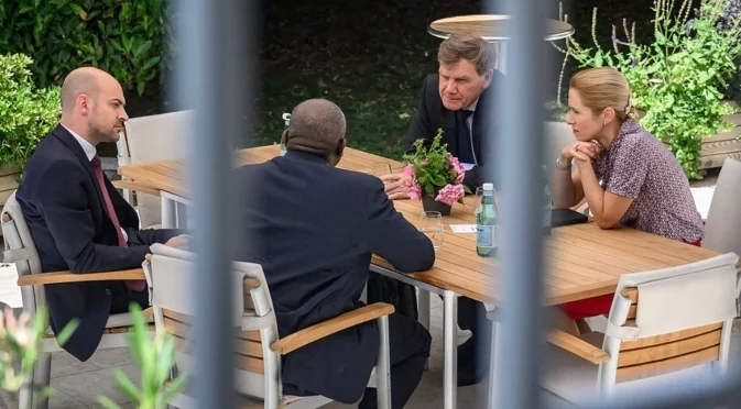 Франция разработва план за реакция, ако САЩ заграбят Гренландия