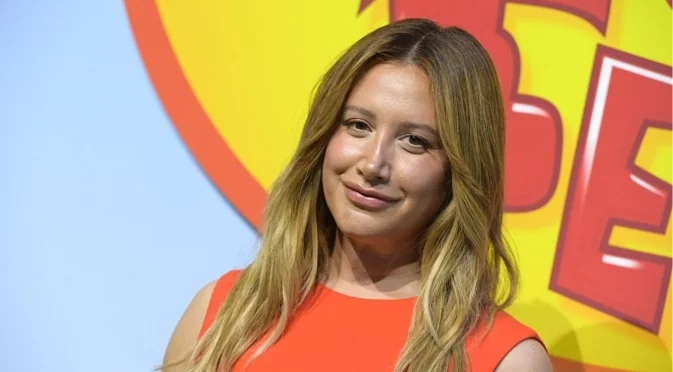 Актрисата Ашли Тисдейл сподели за болката си от "токсична група за майки" 