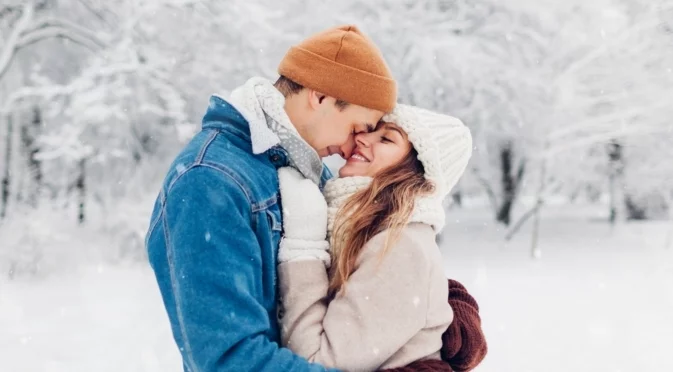 Кои зодии ще са пияни от любов с идващото новолуние?