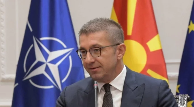 Мирише ли на избори в РСМ: Мицкоски иска среща за служебен кабинет (ВИДЕО)