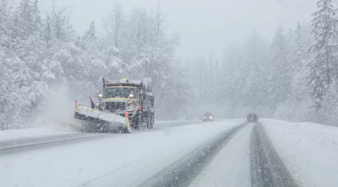 Предупреждение: Шофьорите да тръгват с готови за зимни условия автомобили