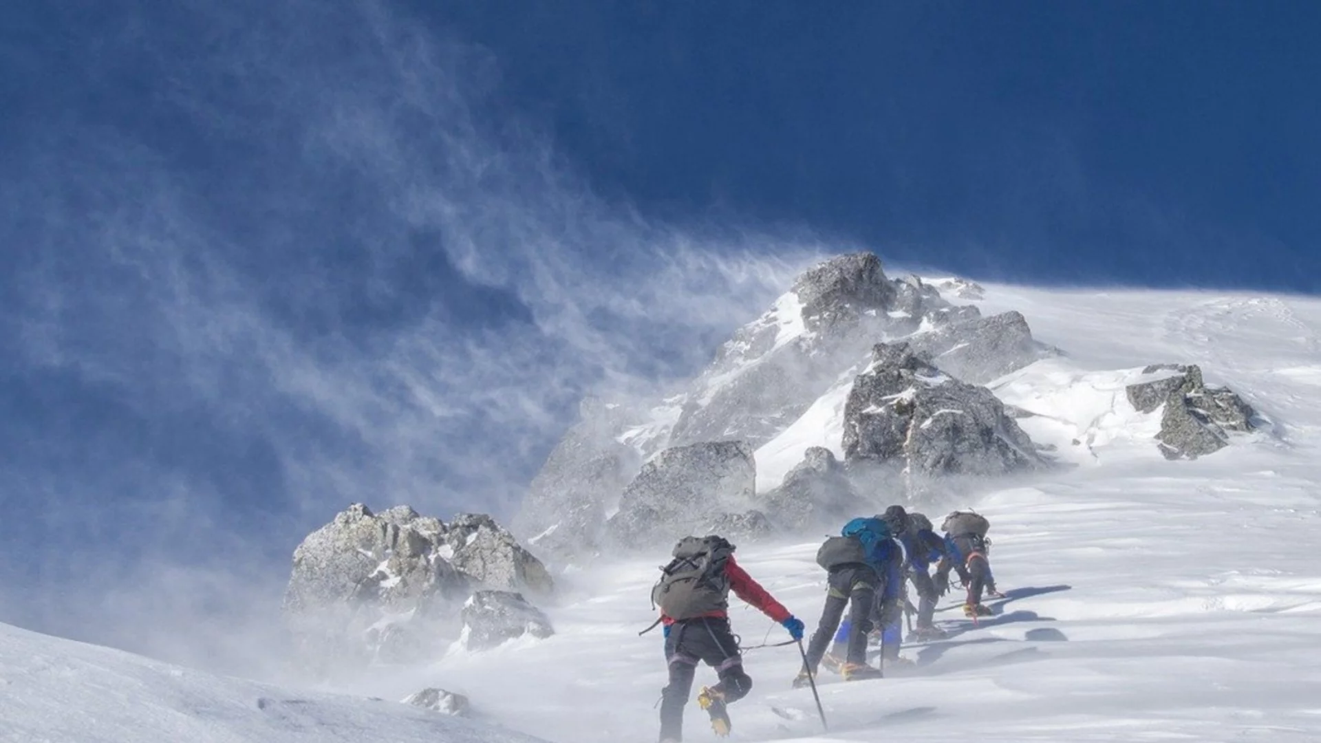 Турски алпинисти откриха бележка на половин век в планината
