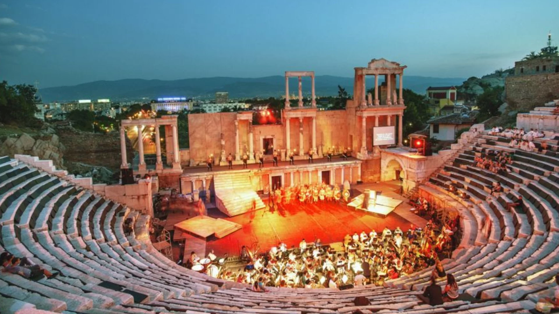 Daily Express за Пловдив: Най-старият град в Европа ще завладее сърцето ви