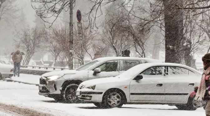 Заради снега: 30 катастрофи без пострадали в София за ден