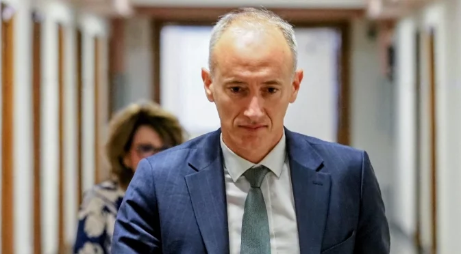 Тате ще ми купи колело, ама друг път: Поредната образователна реформа е "за после"