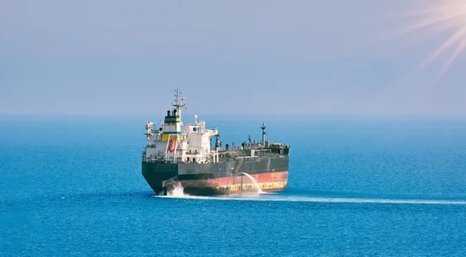 Украинци са основната част на екипажа на задържания от САЩ танкер "Marinera"