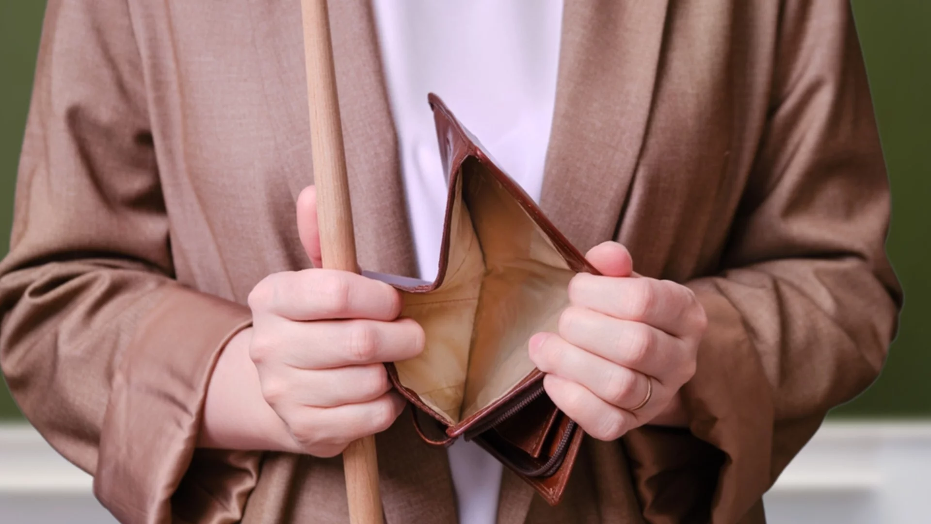 Сектор банкрут: Ето кои зодии ще останат без пари в края на януари