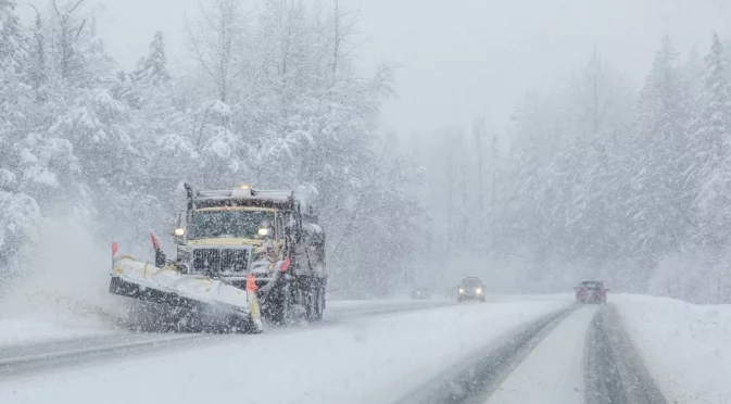 Нормална пътна обстановка в София при зимни условия тази сутрин