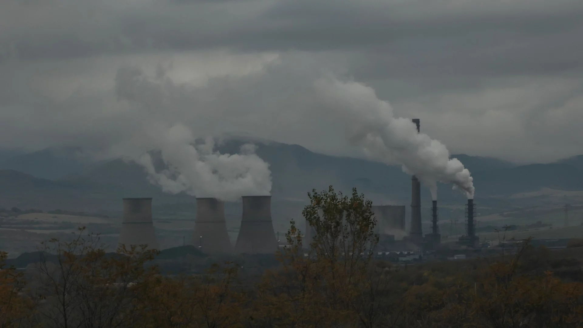 След протести на местните: Ще има публични данни за въздуха около ТЕЦ "Бобов дол"