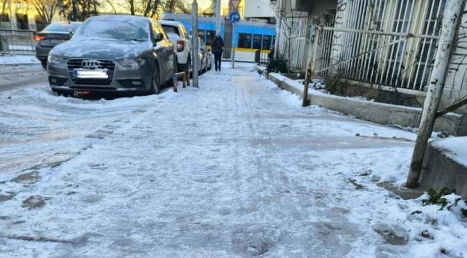 София възмутена: Поледица като за Олимпиада по фигурно пързаляне