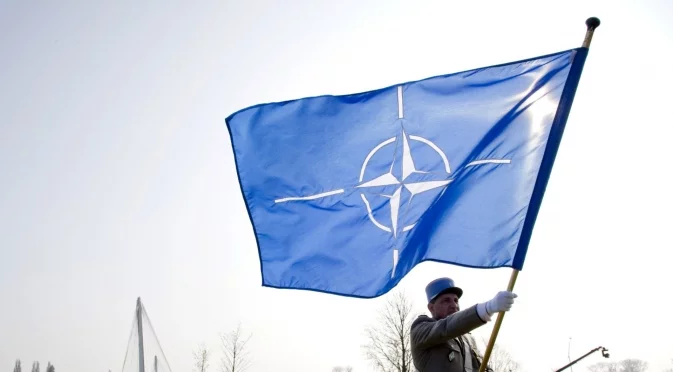 Да излезем от НАТО заради Тръмп: Във Франция ще се гласува резолюция