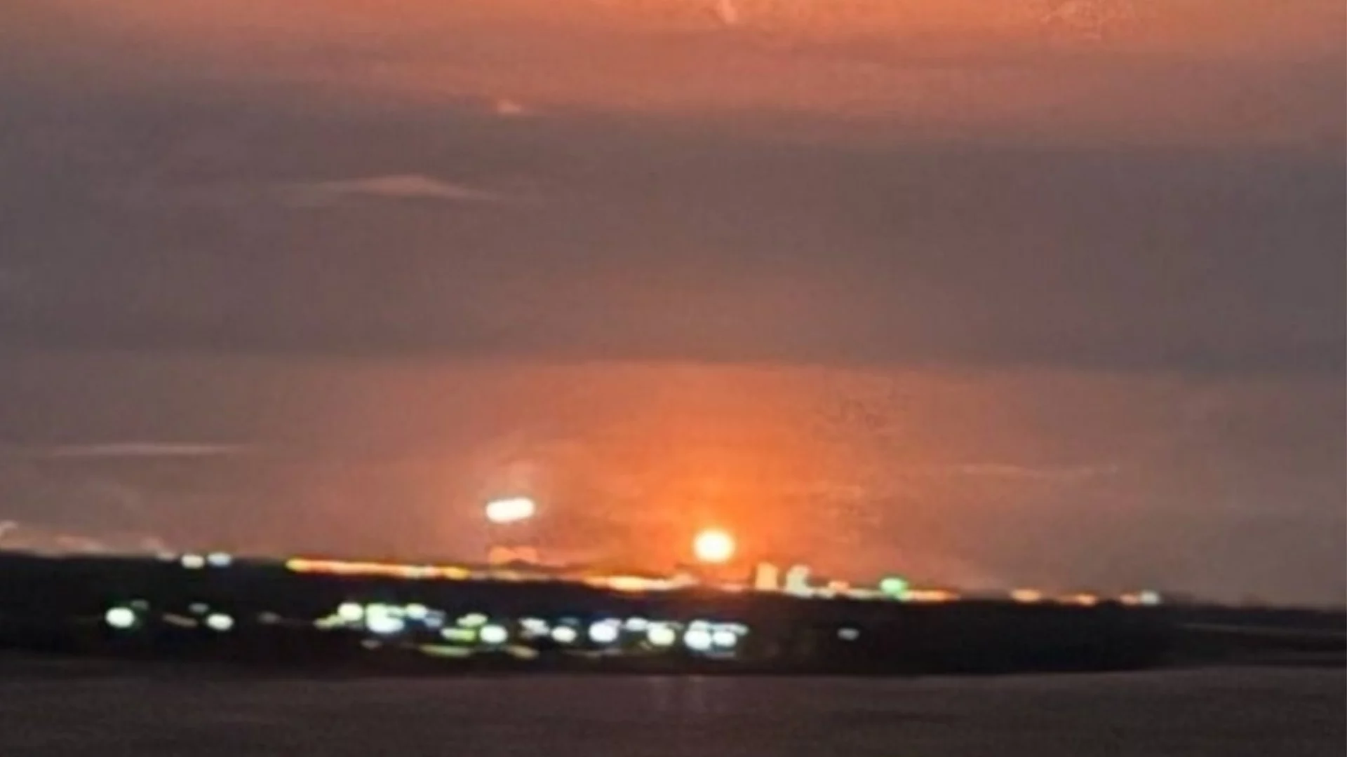 Украинска атака с дронове подпали петролно депо във Волгоград