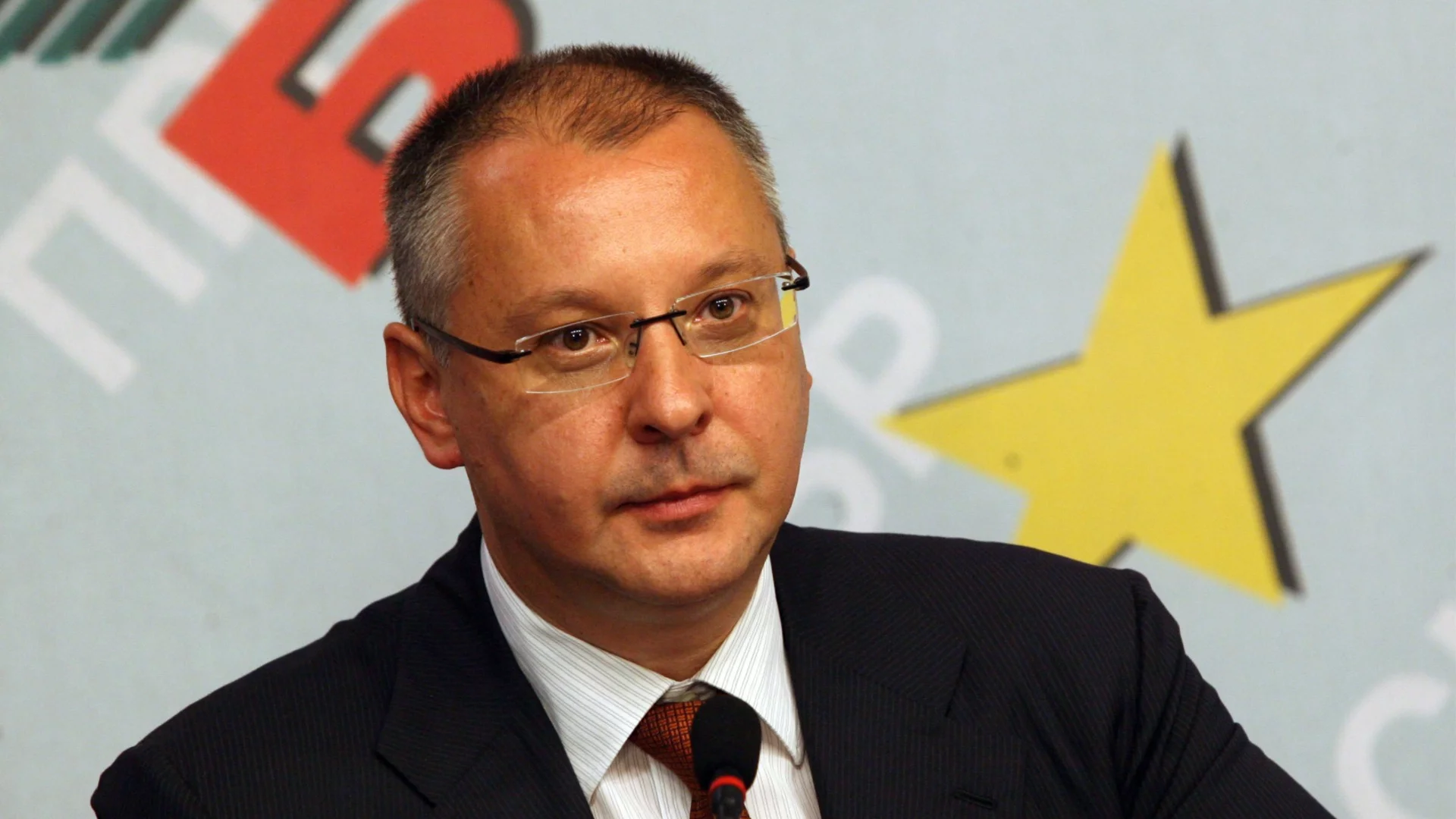 Станишев предупреди: Проект на Радев може да отнеме гласове от БСП