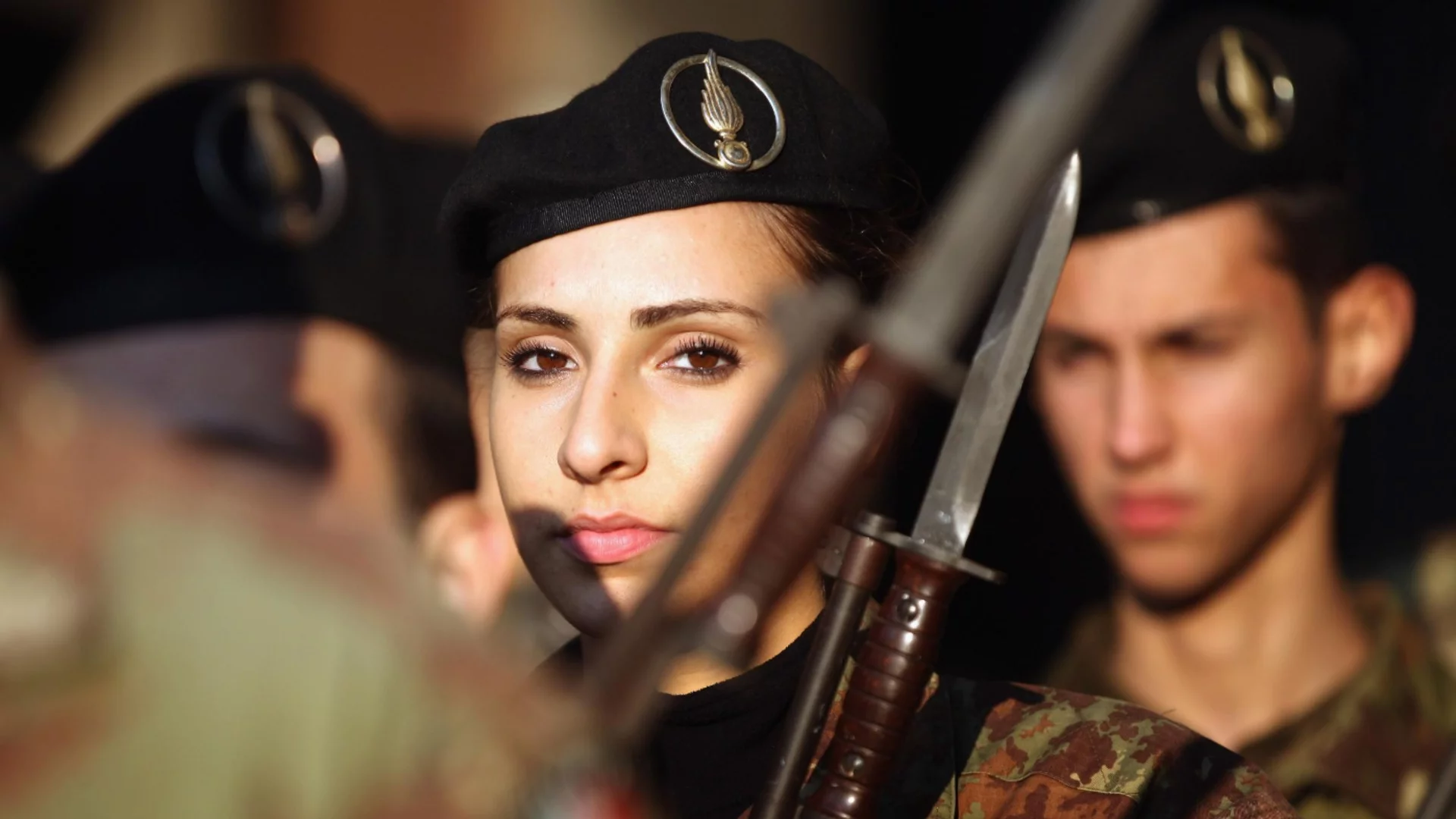 Мобилизация и на жените: Великобритания се готви за Трета световна война с Путин