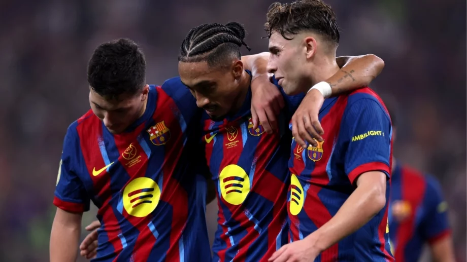 Магията на Рафиня донесе победата на Барселона над Реал Мадрид за рекорден успех