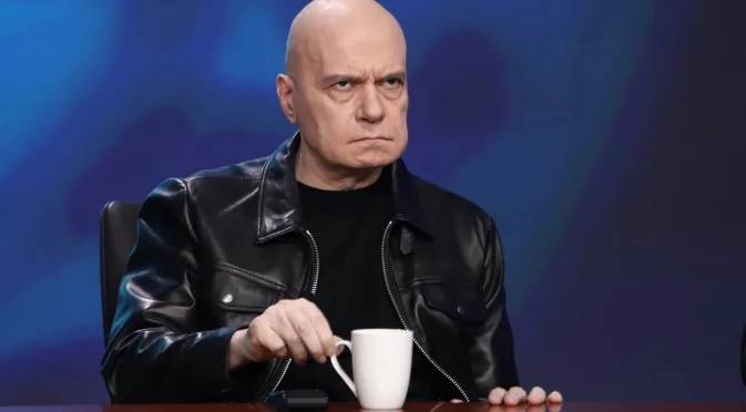 Слави Трифонов иска оставката на Васил Терзиев