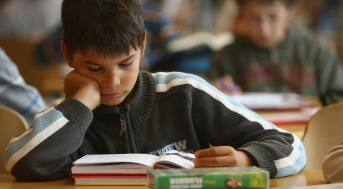 Къде бъркаме: Чумата на функционалната неграмотност