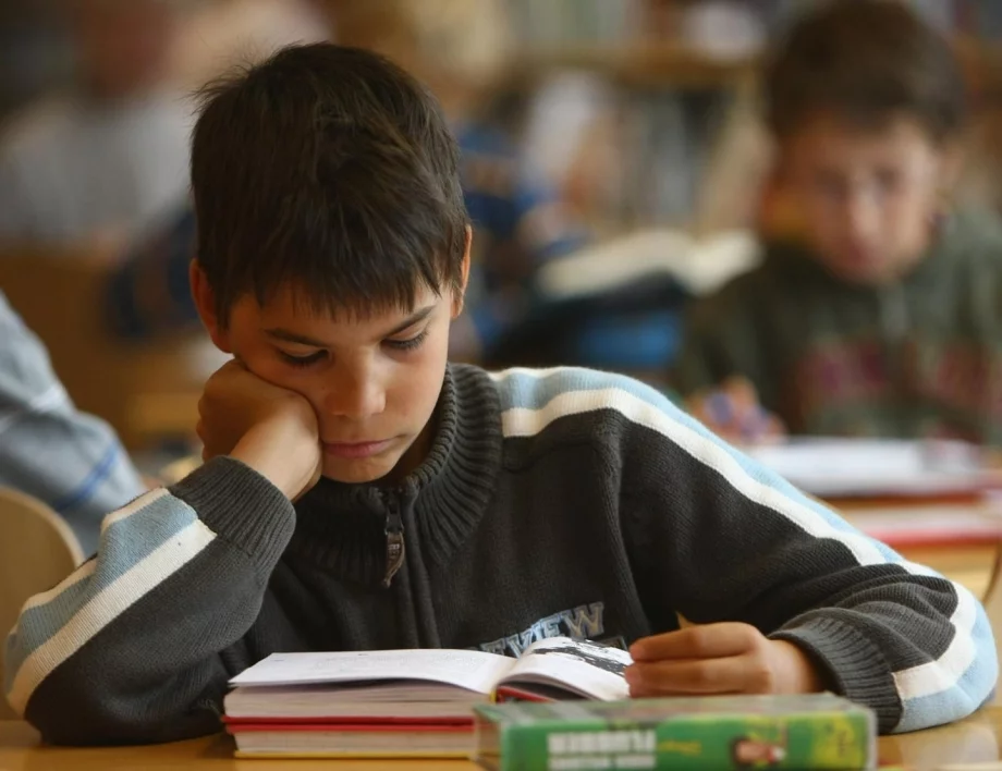 Къде бъркаме: Чумата на функционалната неграмотност