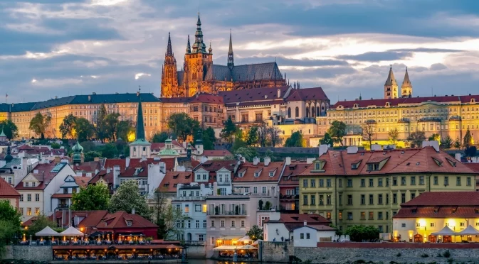 Защо Чехия изобщо не приема еврото и отлага над 20 години