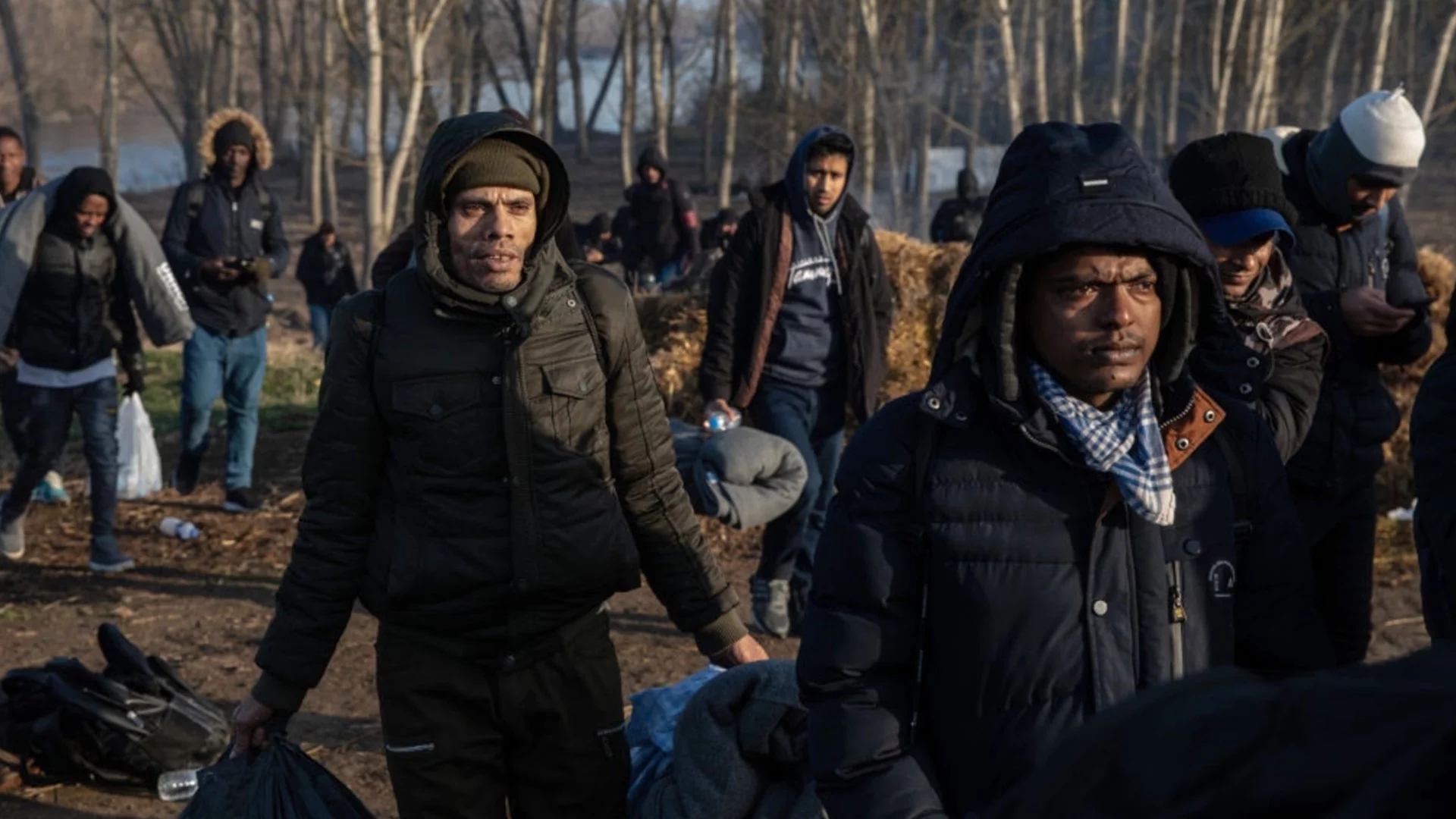 Изграждаме нови центрове за мигранти