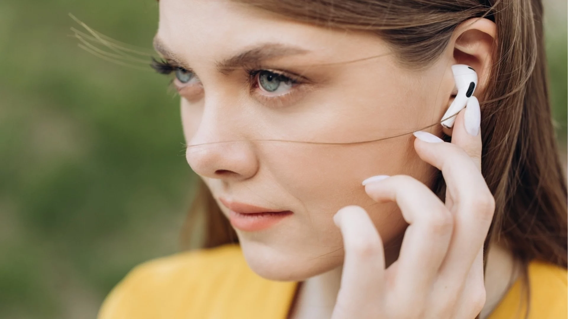 Безопасни ли са безжичните слушалки?