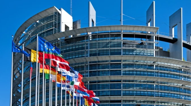 Не може това да продължава повече: ЕП забрани достъп до сградите си на представители на Иран