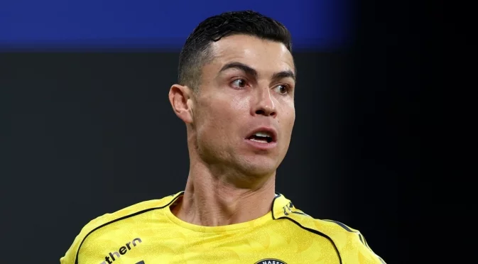 Роналдо вкара, но червен картон коства "мач за 6 точки" на Ал Насър в битката за върха