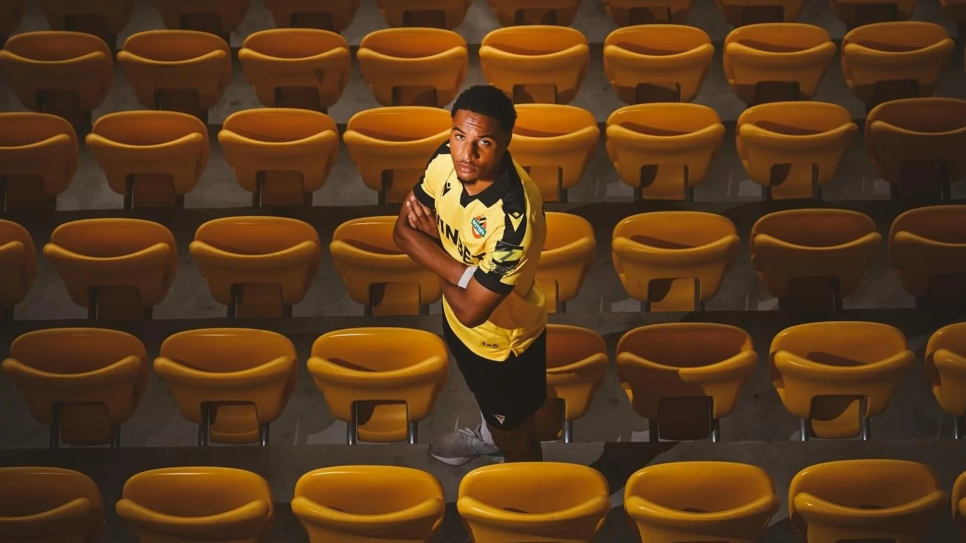 Скандал в Първа лига: Левски преговарял неправомерно със звезда на Ботев Пловдив, „канарчетата“ поискаха тежко наказание за „сините“!