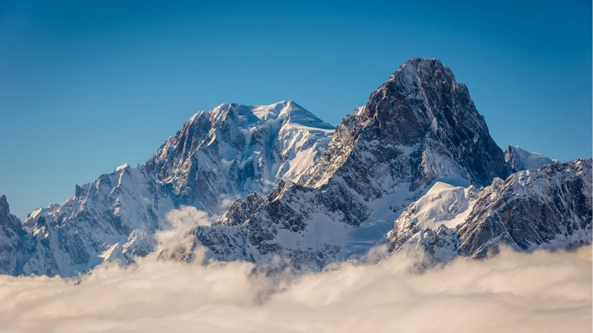 Неподходящо за туризъм: Силен вятър и минусови температури в планините