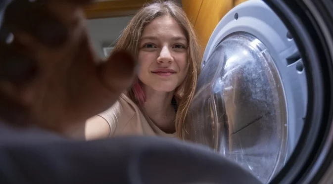 Направете това, ако сте забравили мокрите дрехи в пералнята