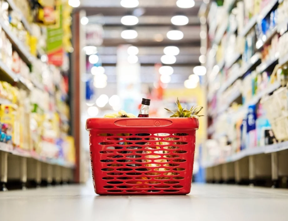 Хляб, мляко и още: Цените в евро сега и в левове преди година